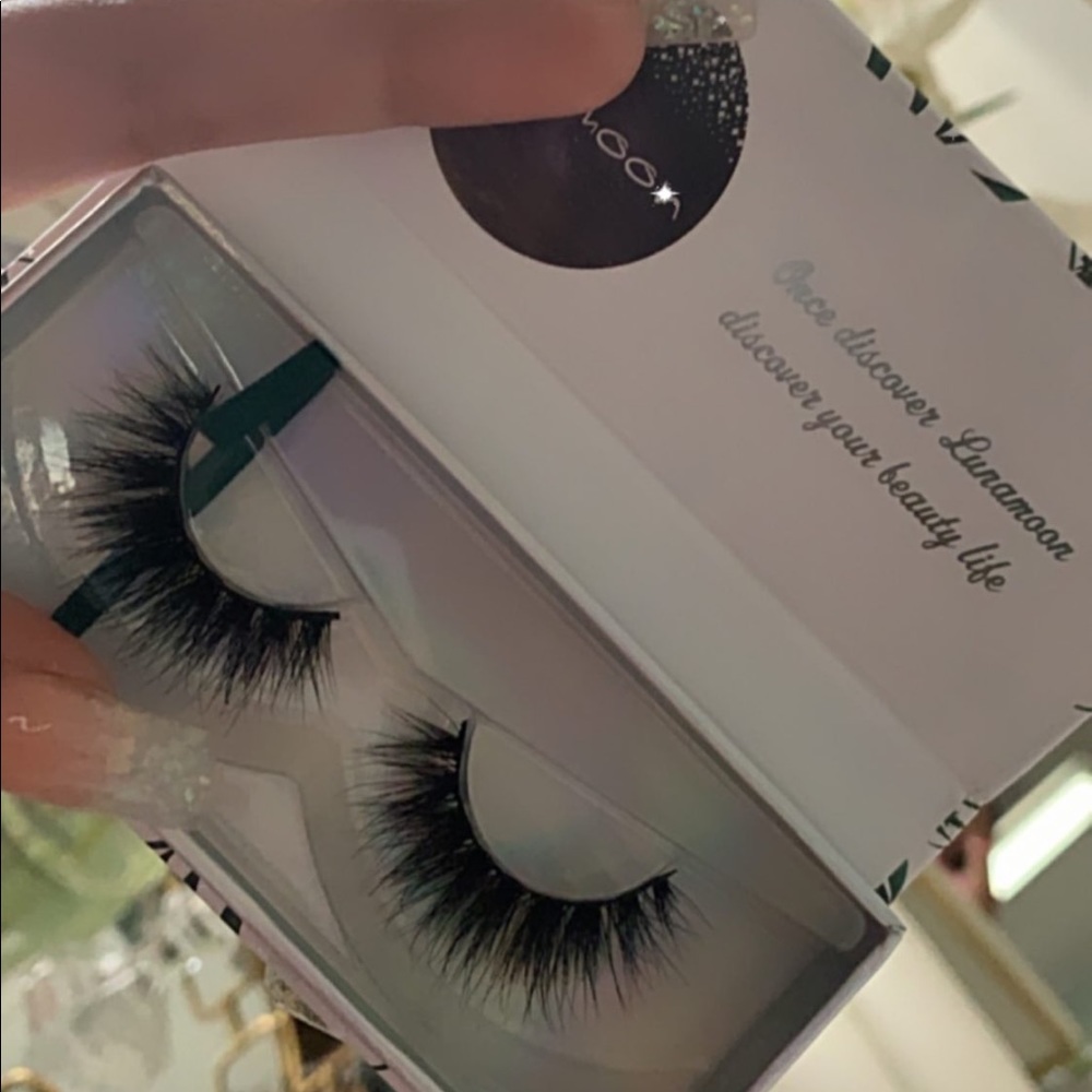 Lunamoon 3D Mink False EyeLashes - Picture 2 of 2